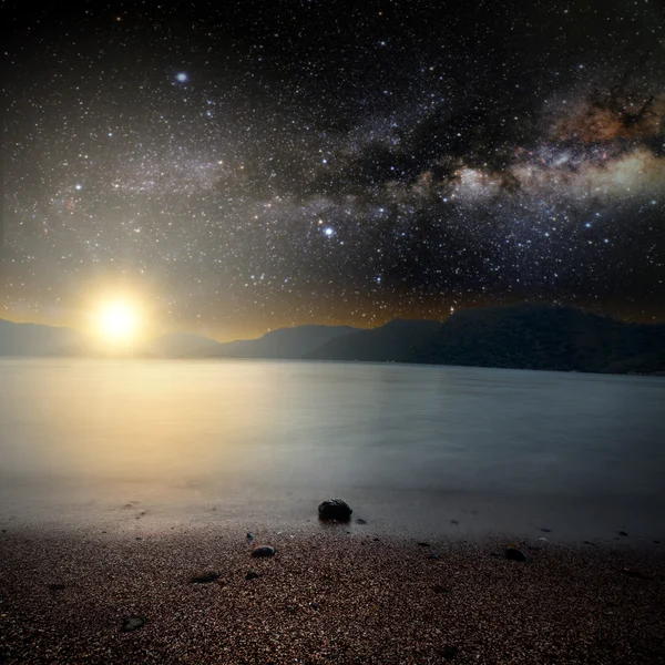 Alba mare sulla stella e cielo sfondo — Foto Stock